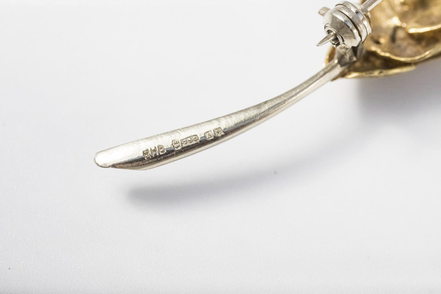 18K Yellow Gold and Diamond Wheat Sheaf Brooch