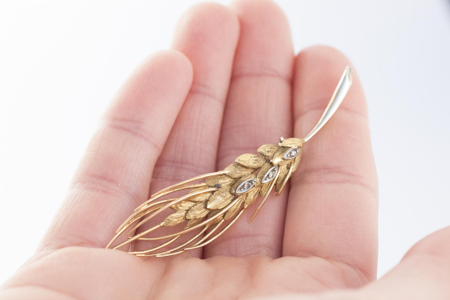 18K Yellow Gold and Diamond Wheat Sheaf Brooch
