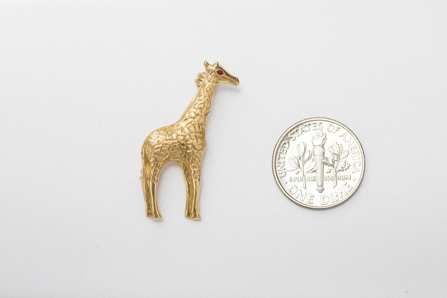 Italian 18K Yellow Gold Giraffe Brooch