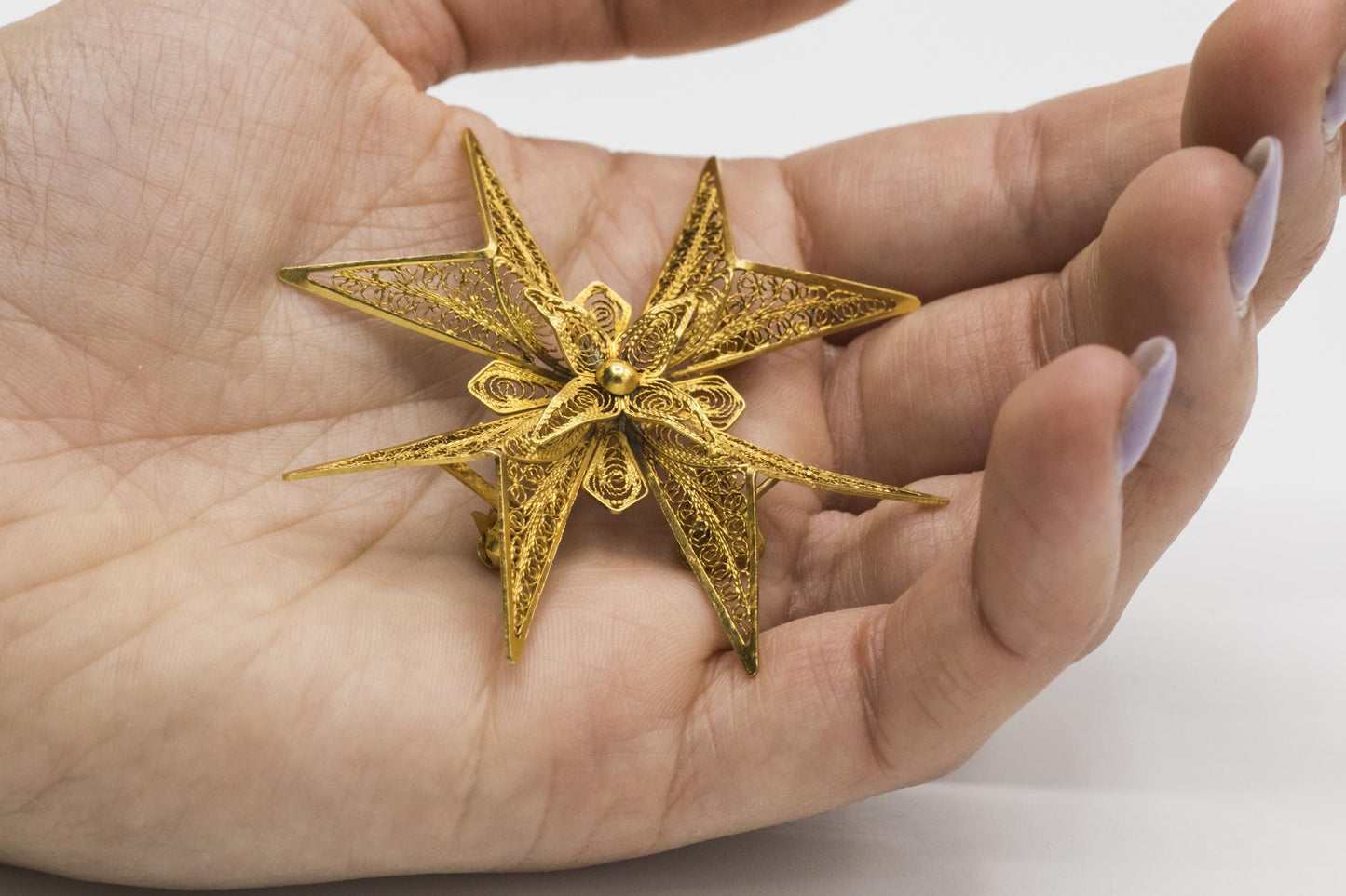 18K Yellow Gold Vintage Filigree Lace Maltese Cross Pendant/Brooch