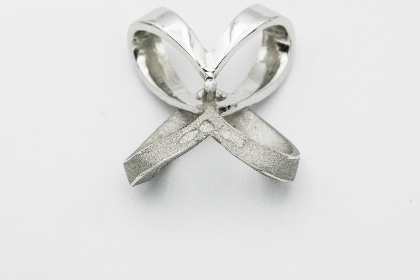 18K Abstract Double Infinity Pendant