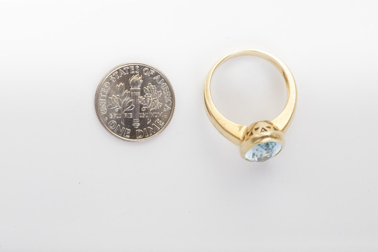 Blue Topaz 18K Yellow Gold Cocktail Ring