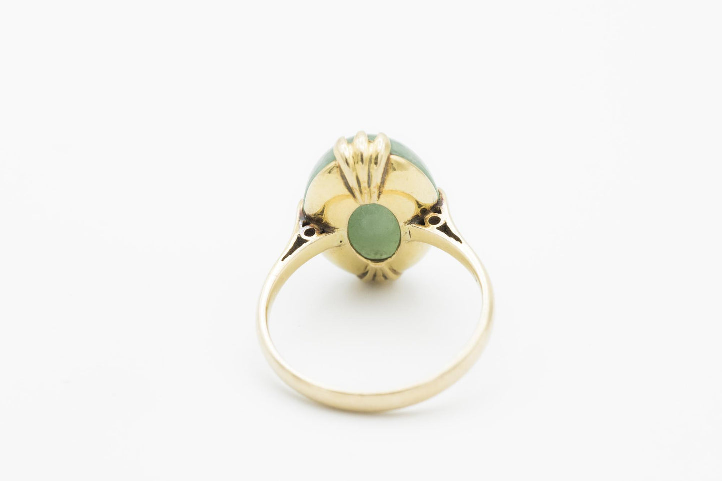 18K Yellow Gold Jadeite Cabochon Ring