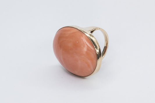 Vintage Oval Coral Cocktail Ring