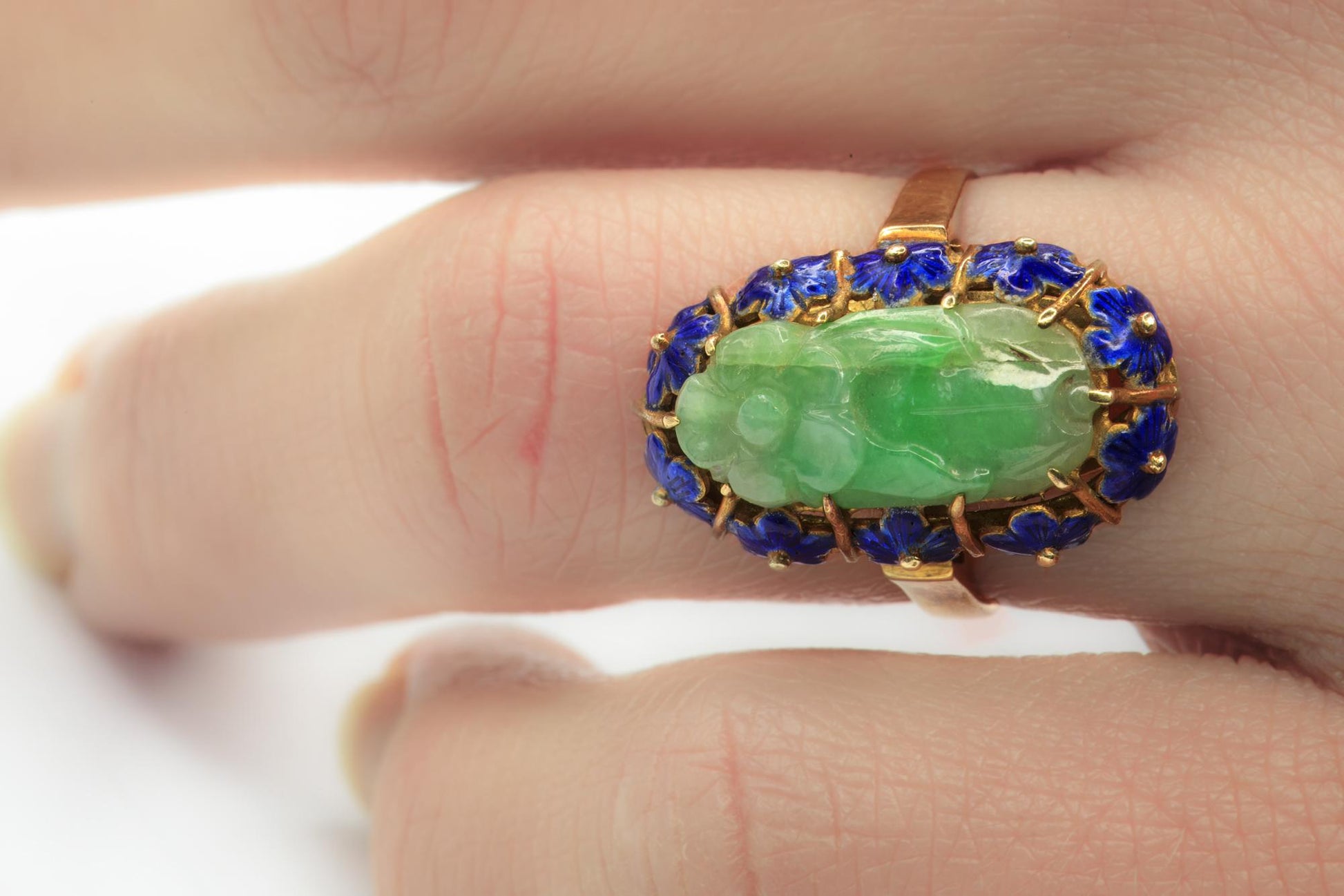 Vintage Unique Carved Jadeite & Blue Enamel Flower Ring