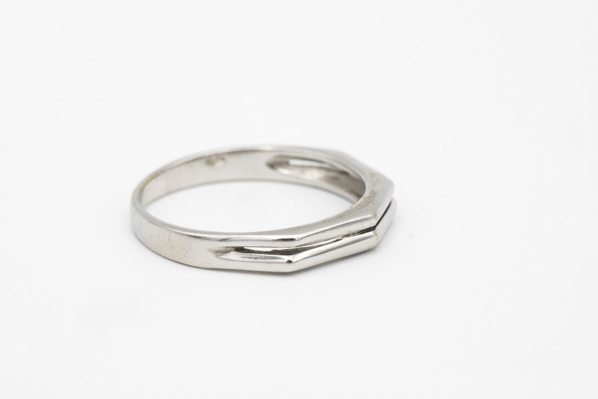 18K White Gold Double Band Geometric Ring