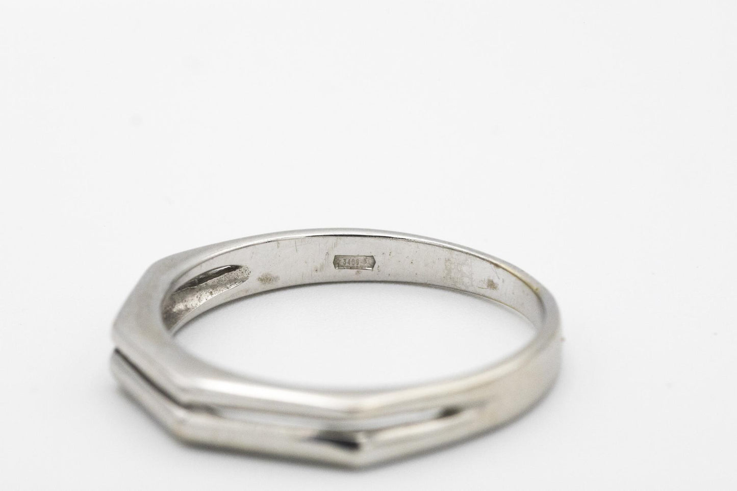 18K White Gold Double Band Geometric Ring