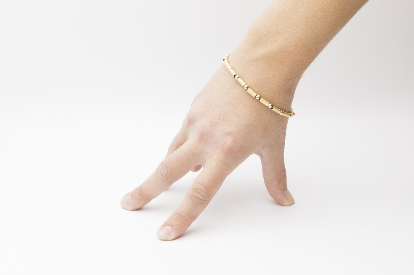 18K Gold Textured Bead Stacking Bracelet