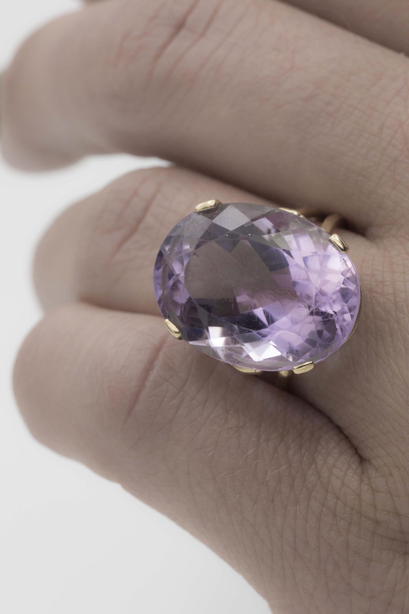 14K Yellow Gold Oval Amethyst Statement Ring