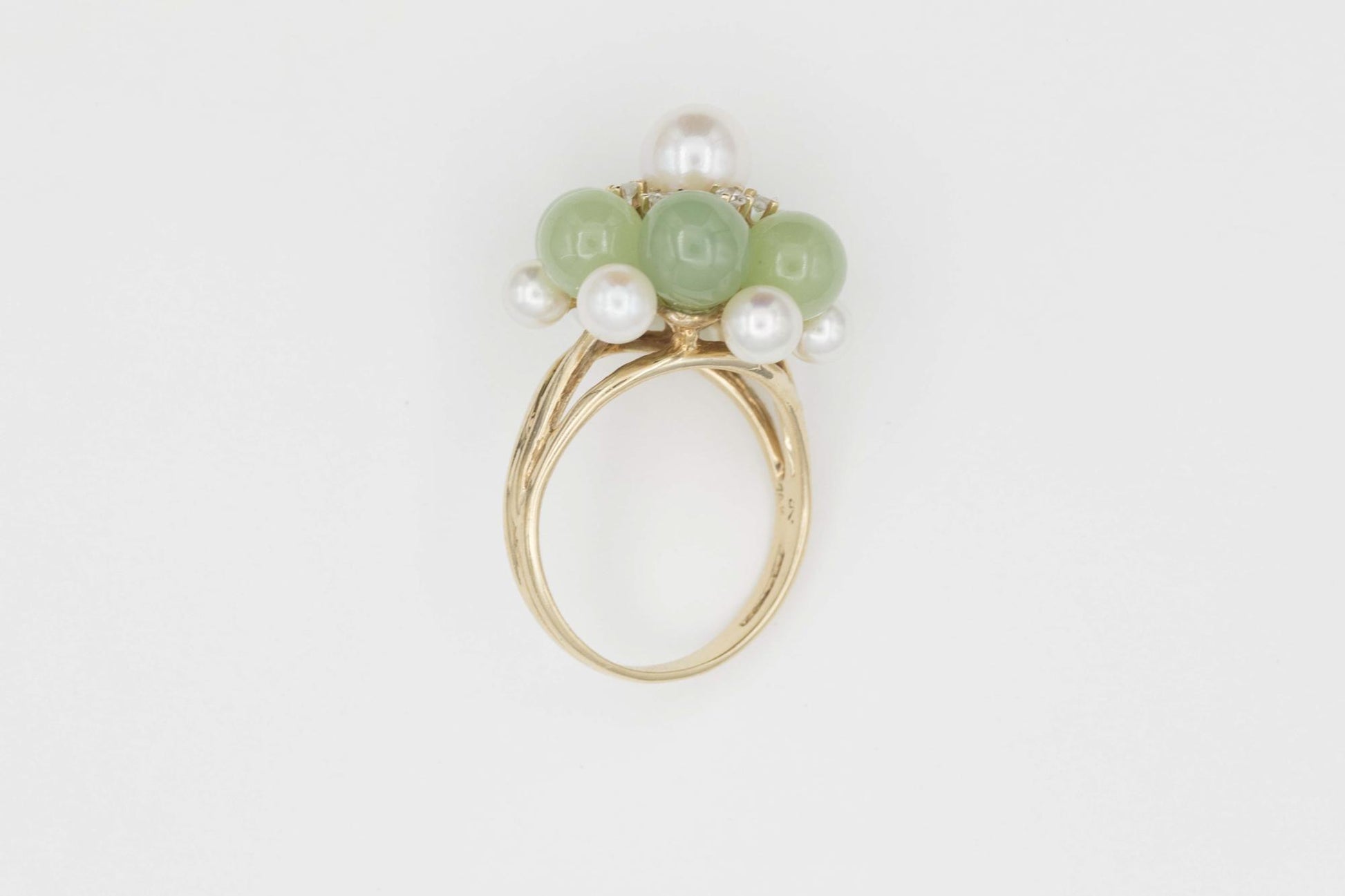 14K Yellow Gold Pearl-Nephrite Jade-Diamond Ring