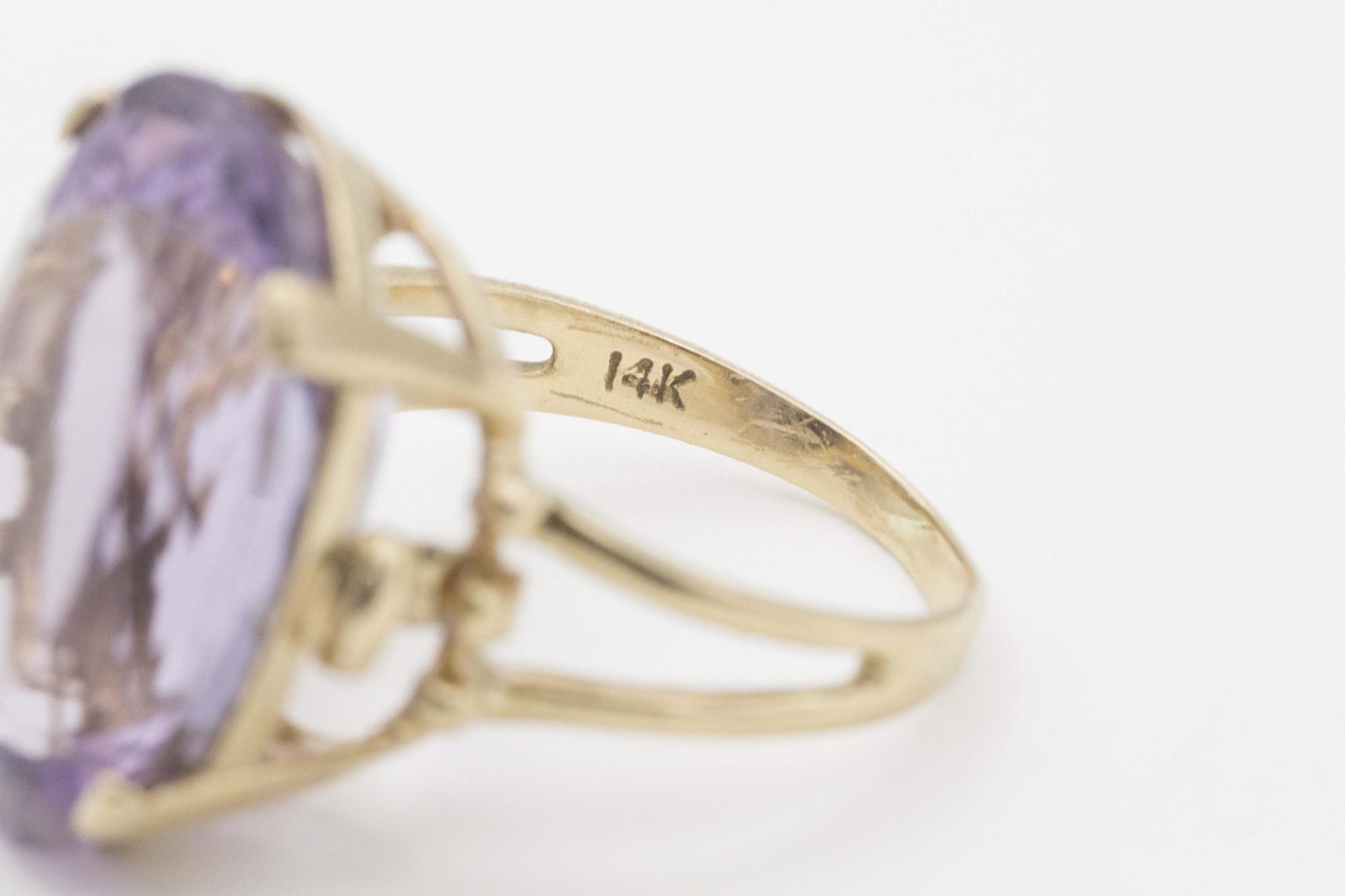 14K Yellow Gold Oval Amethyst Statement Ring