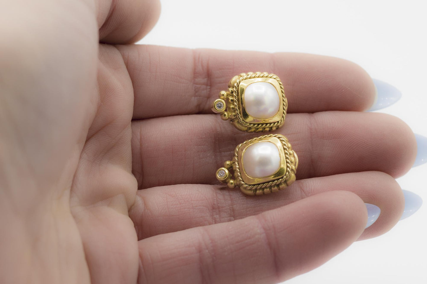 Pearl Earrings with Twisted Rope 18K YG Setting