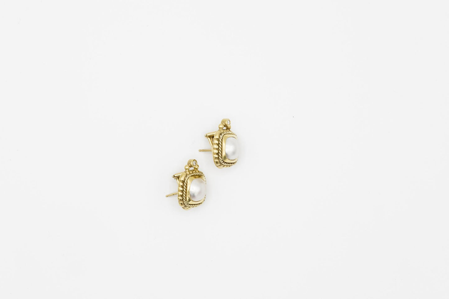 Pearl Earrings with Twisted Rope 18K YG Setting