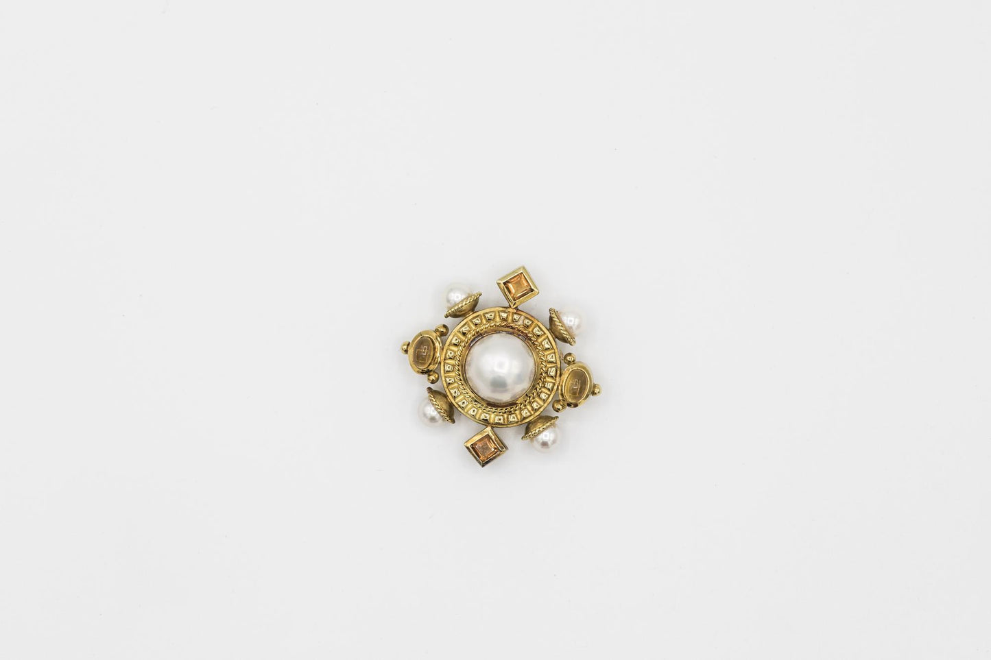 Pearl 18K Yellow Gold Earring and Brooch Set