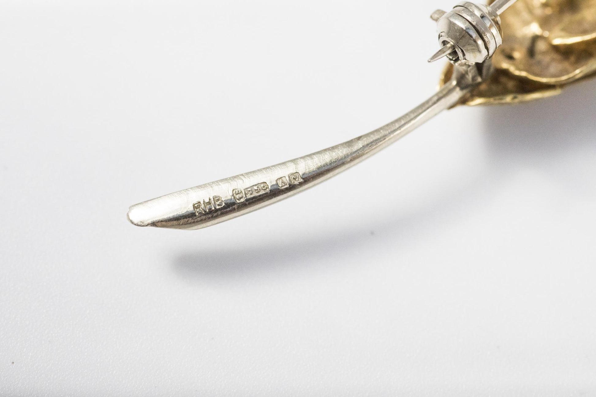 18K Yellow Gold and Diamond Wheat Sheaf Brooch