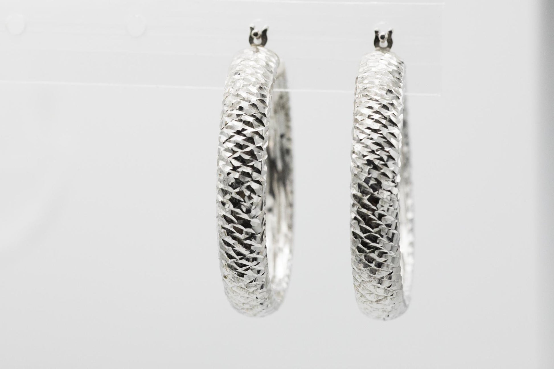 18K White Gold 1.33 Inch Hoop Earrings