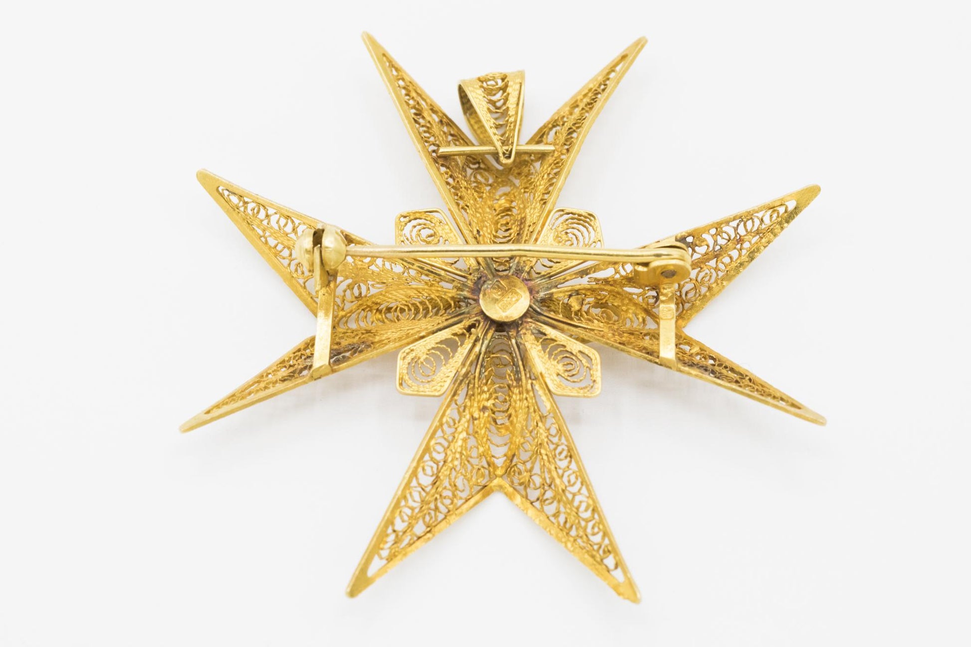 18K Yellow Gold Vintage Filigree Lace Maltese Cross Pendant/Brooch