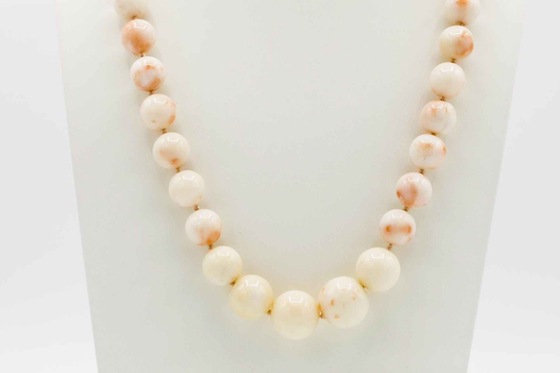 Gorgeous Vintage Graduated Angel Skin Coral Necklace