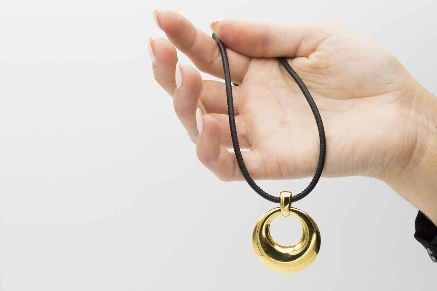 14K Yellow Gold Black Leather Cord Necklace with Stunning Circle Pendant in 14K